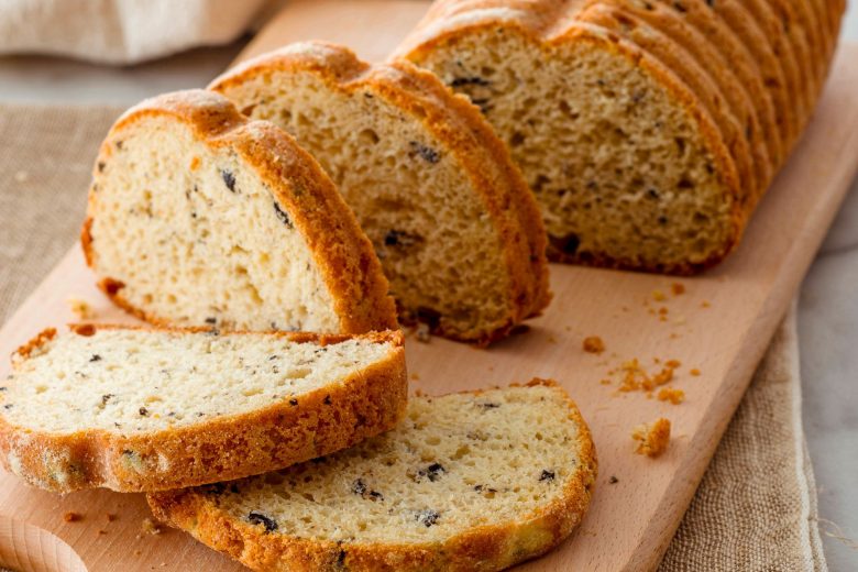 Pane alle olive con lievito madre