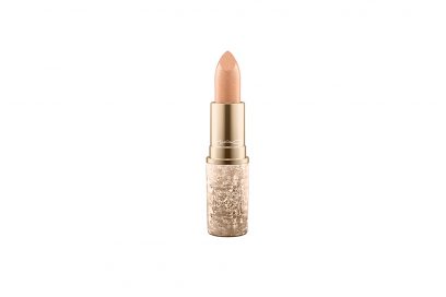 Rossetti-oro-e-bronzo-a-chi-stanno-bene-e-quando-usarli-MAC_Snowball_Lipstick_WarmIce_white_300dpi_2