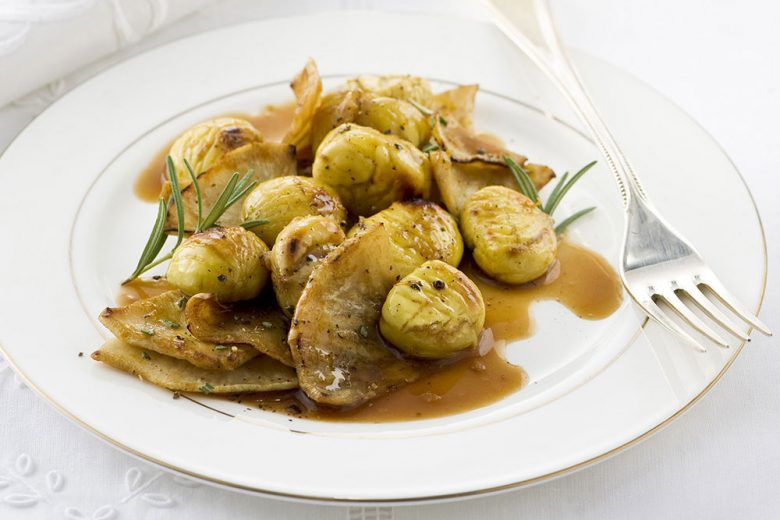 Sedano rapa in padella con castagne