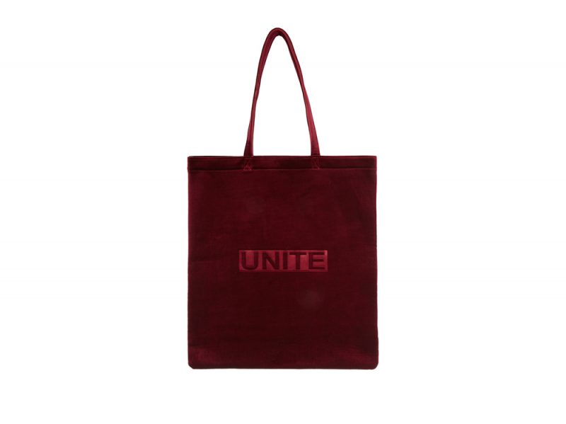 Urban-Outfitters-tote-£20-or-€32