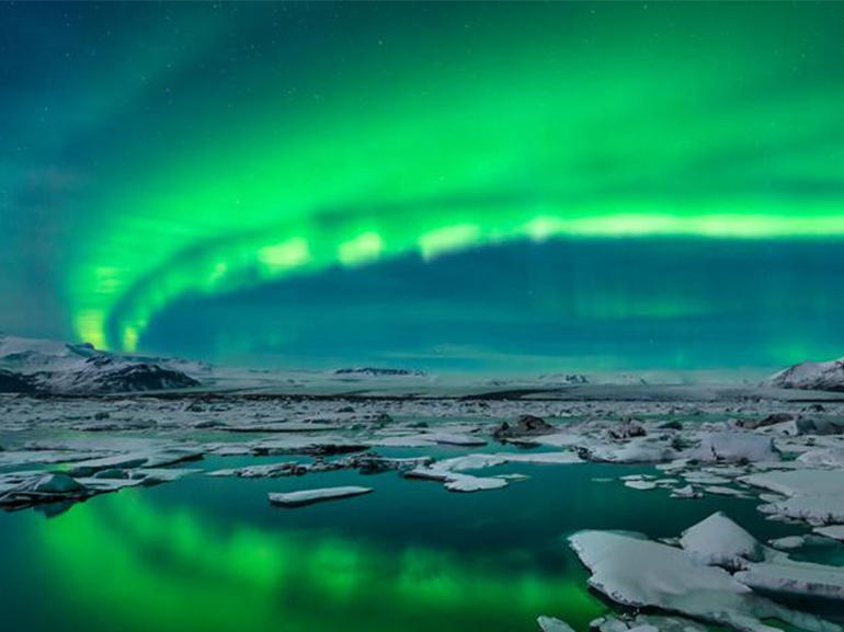 islanda aurora boreale