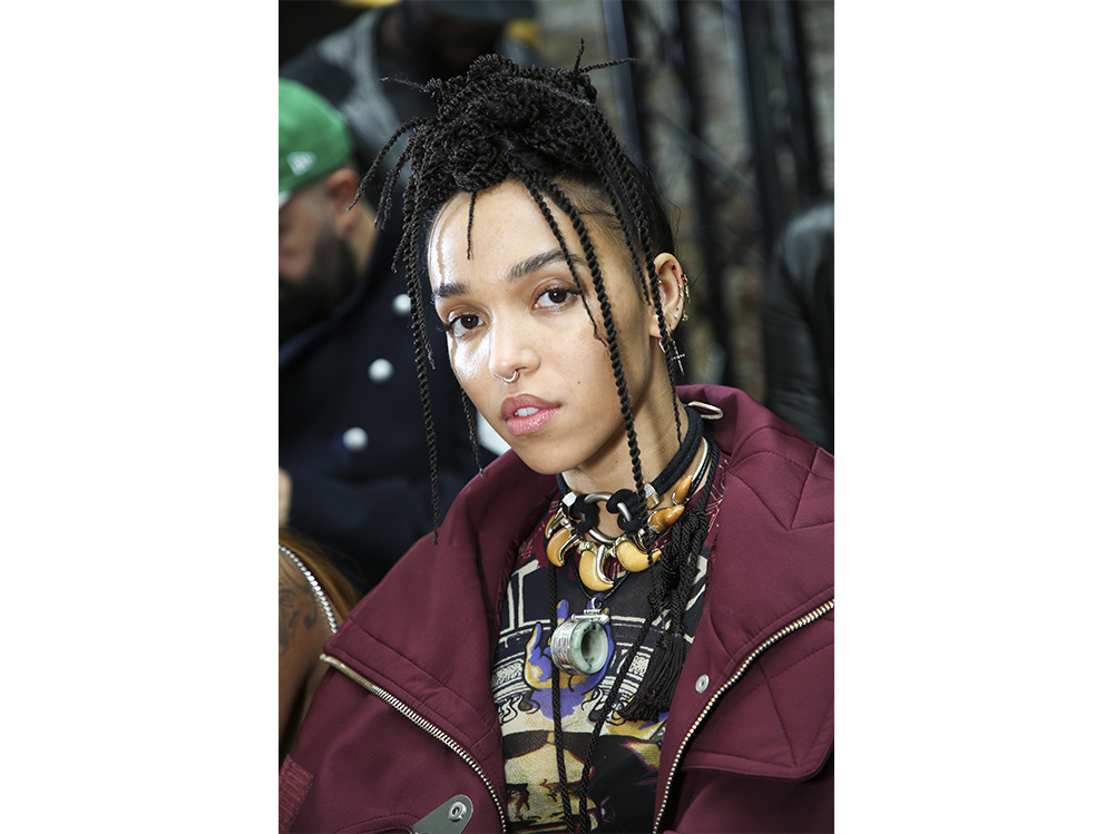 tagli capelli londra acconciature 2018 FKA Twigs