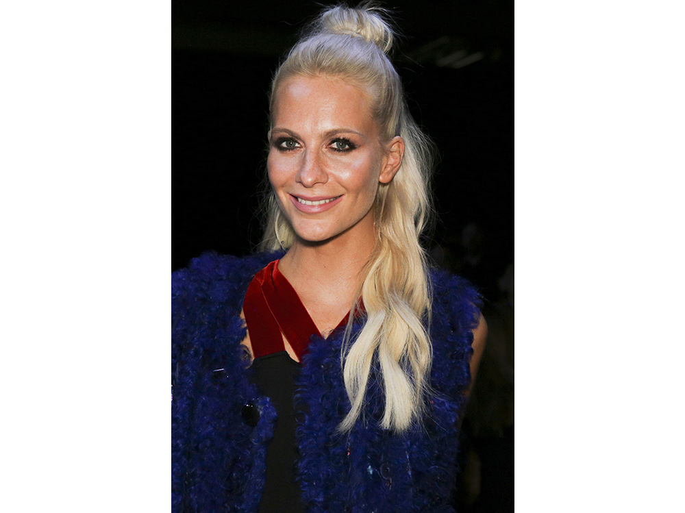 tagli capelli londra acconciature 2018 Poppy Delevingne