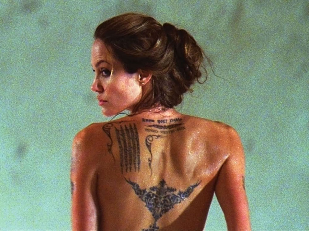 angelina jolie tatuaggi