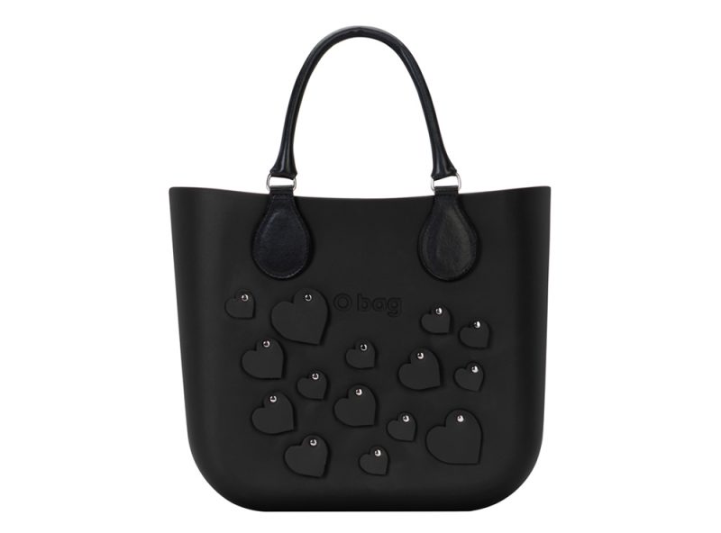 7. O bag mini cuori nera