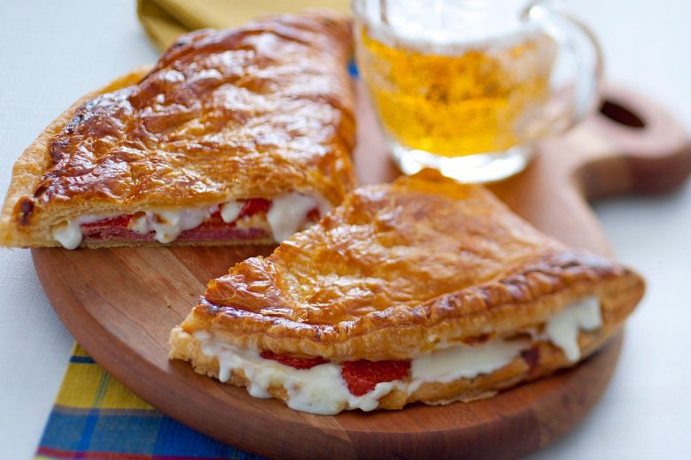 Calzone di pasta sfoglia