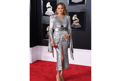 Chrissy-Teigen-in-Yanina-Couture