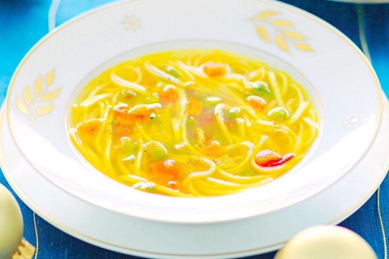Minestra di pollo con tagliolini