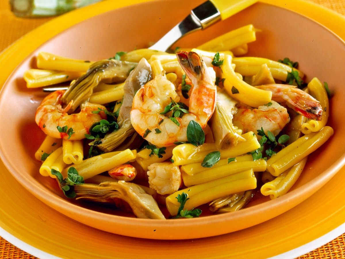 Pasta Con Sugo Di Carciofi E Gamberi