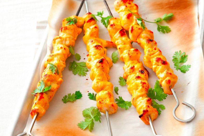 Spiedini di pollo alla curcuma