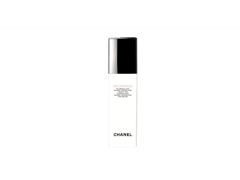 beauty-routine-serale-i-prodotti-adatti-per-sfruttare-al- meglio-la- notte-EAU-chanel