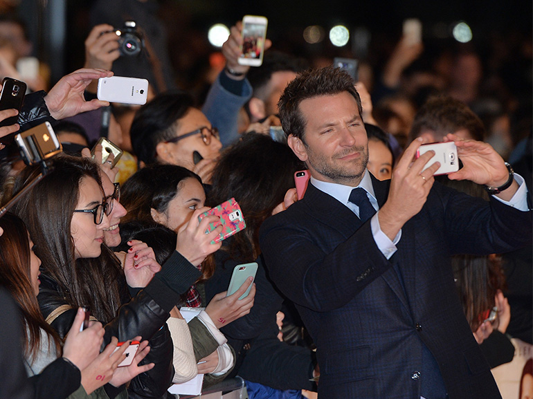 bradley cooper selfie