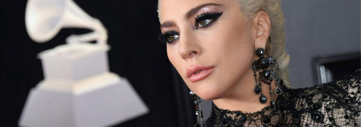 copia-il-look-lady-gaga-cover-desktop-01