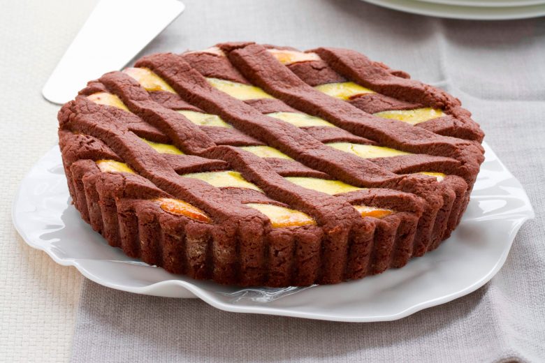 Crostata al cacao con ricotta e pere