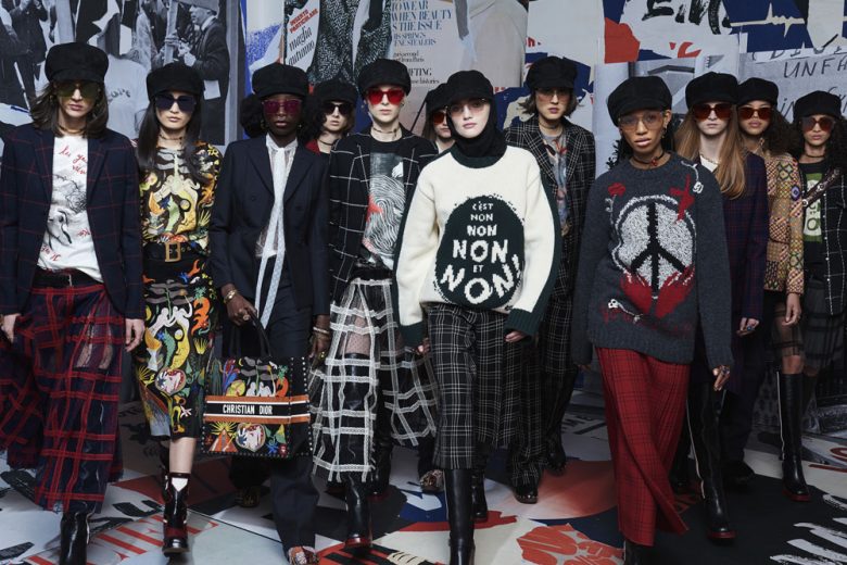 Dior, la moda in bilico tra femminismo e Sessantotto
