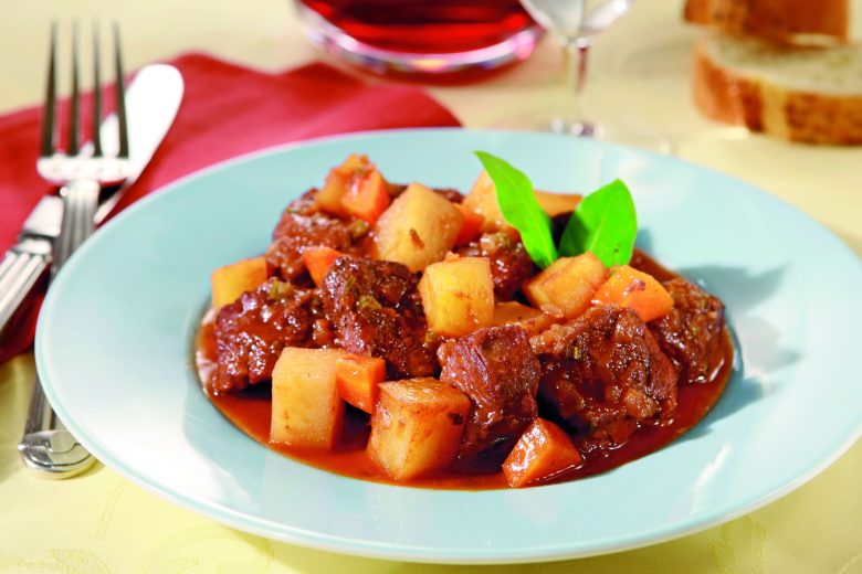 Spezzatino di manzo al vino con patate
