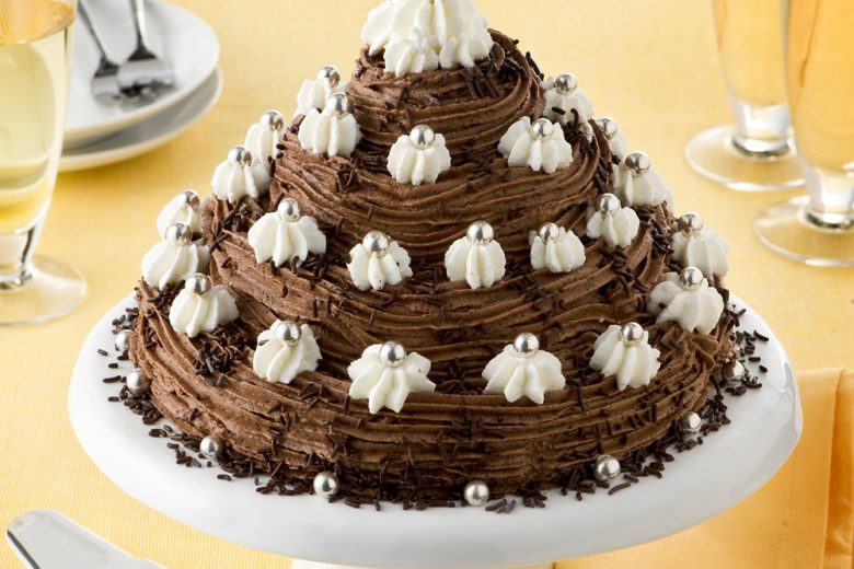 Torta di pan di Spagna con crema al cioccolato