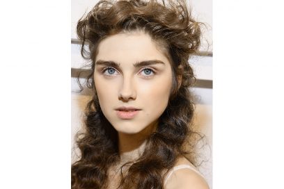 acconciature sfilate primavera estate 2018 capelli semi raccolti (4)