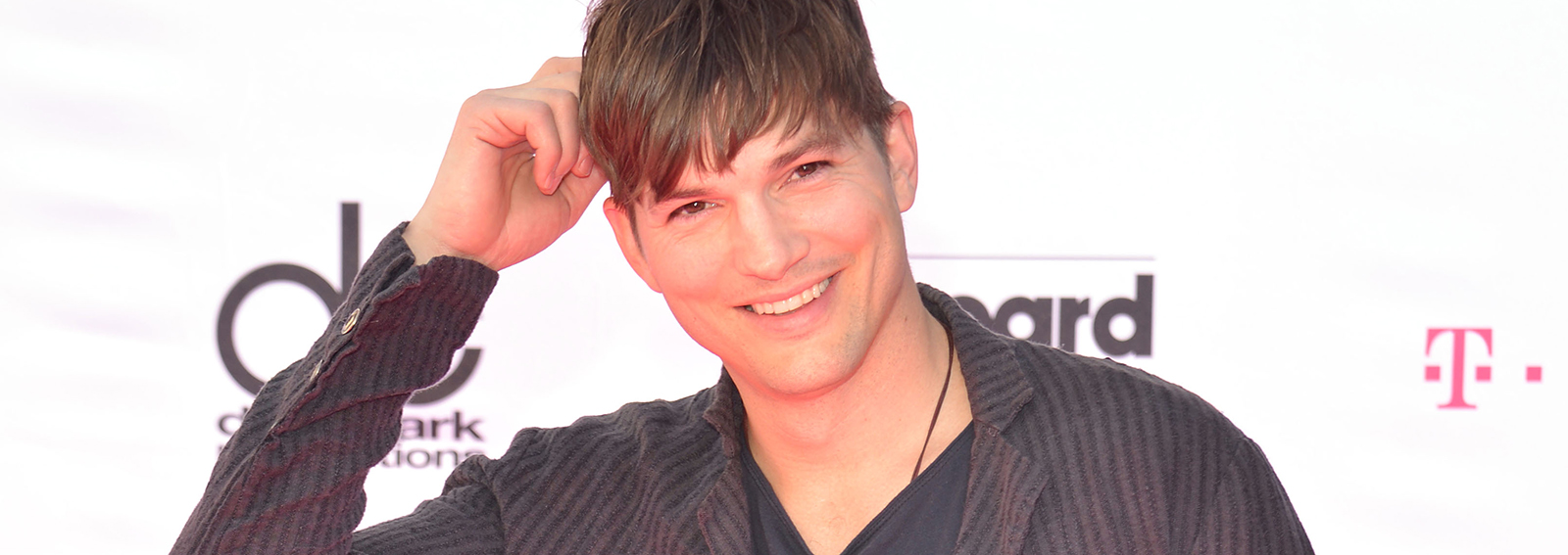 cover ashton kutcher divorzio demi moore desktop