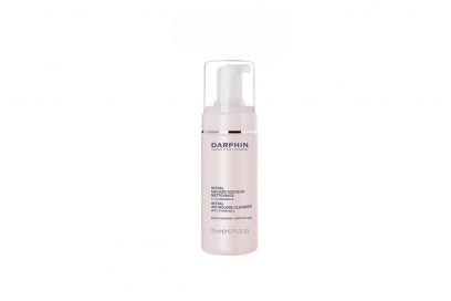 detergenti-viso-perche-usarli-come-si-scelgono-e-le-differenti-texture-Intral Cleansing Mousse