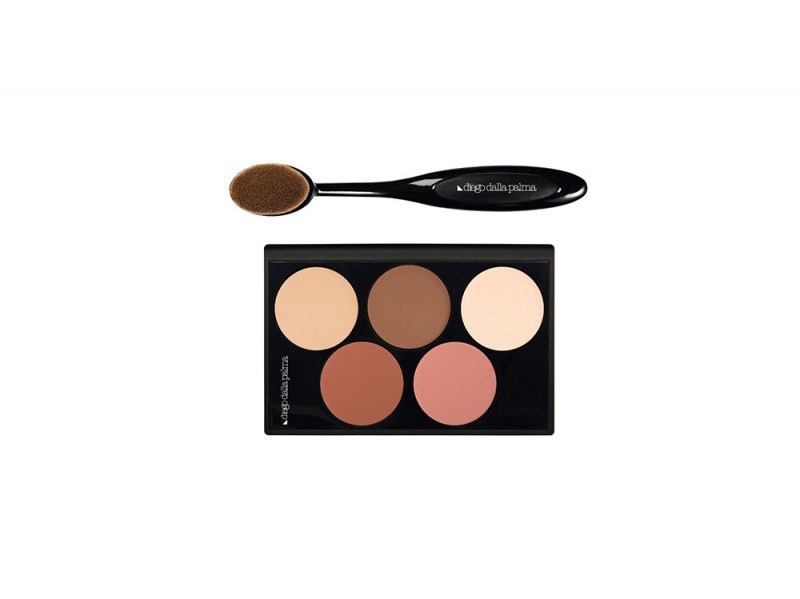 spose-3-idee-make-up-adatte-per-la-primavera-DF199048_HIGHLIGHT_BLUSH_CONTOUR_PALETTE1_preview