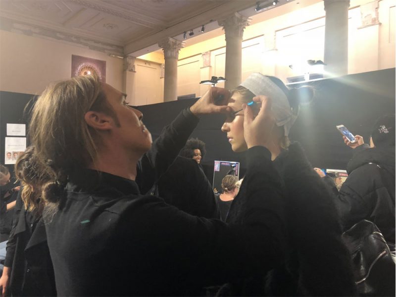 stella-jean-sfilata-make-up-mac-autunno-inverno-2018-06