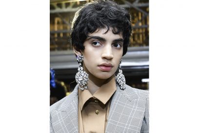 tendenze capelli riga primavera estate 2018 CAPELLI SENZA RIGA (1)