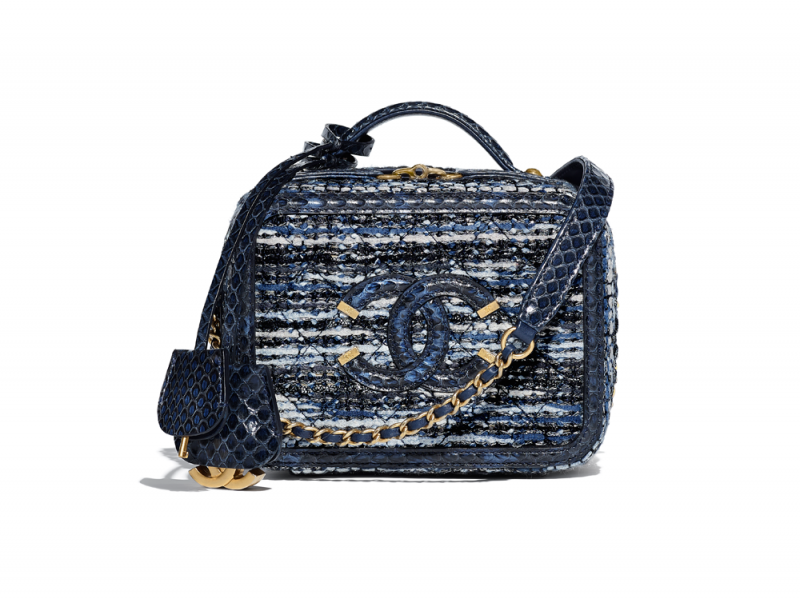 18P_A93342_Y83372_MC920_Tweed_and_leather_CHANEL_handbag_HD