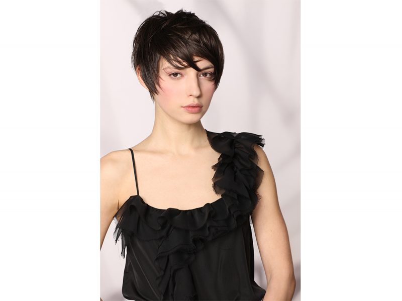 ALDO COPPOLA tendenze frangia laterale capelli saloni primavera estate 2018