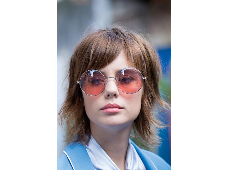 COMPAGNIA DELLA BELLEZZA tendenze frangia a tendina capelli saloni primavera estate 2018)