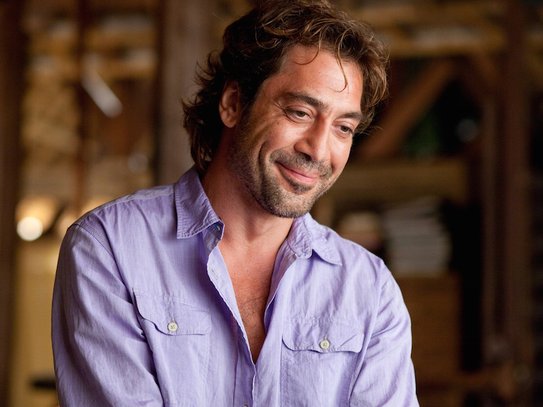Javier Bardem camicia azzurra
