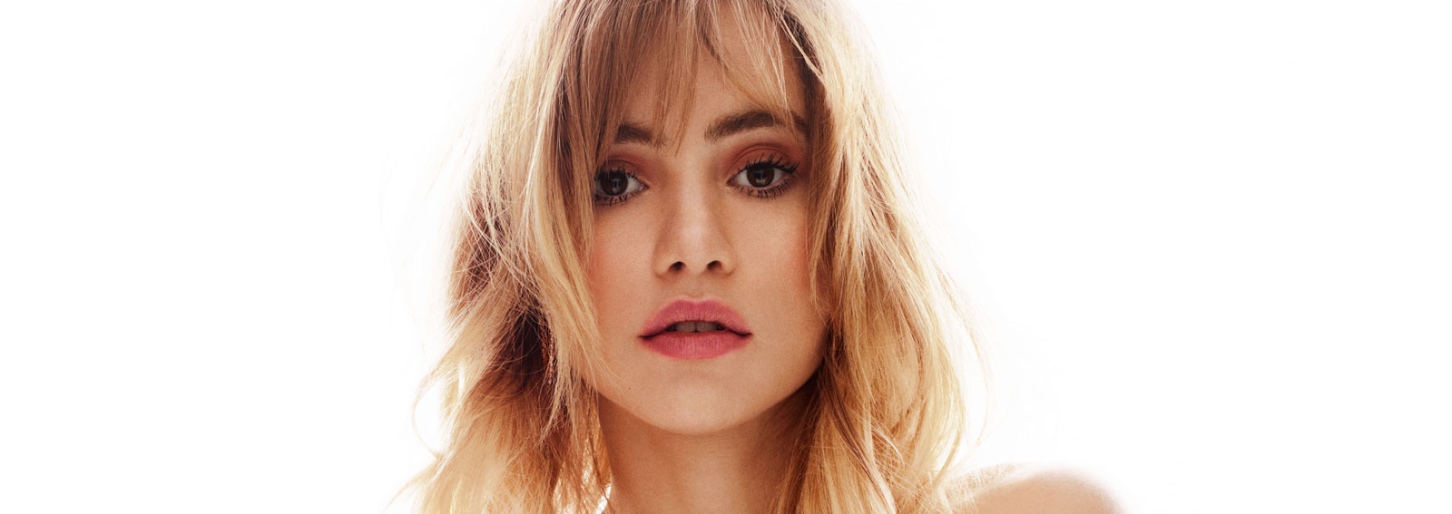 Suki-Waterhouse-cover-desktop