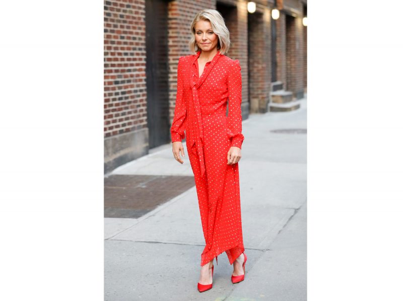 kelly-ripa-saint-laurent-spl