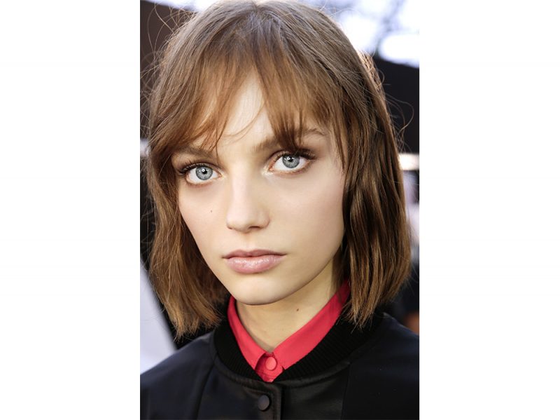 tendenze capelli con la frangia a tendina primavera estate 2018 (7)