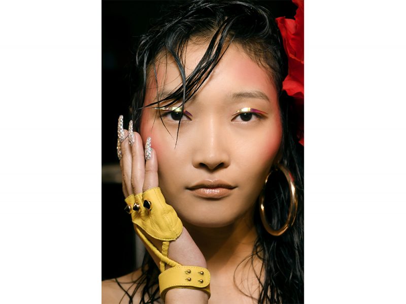 tendenze capelli con la frangia laterale primavera estate 2018 (8)