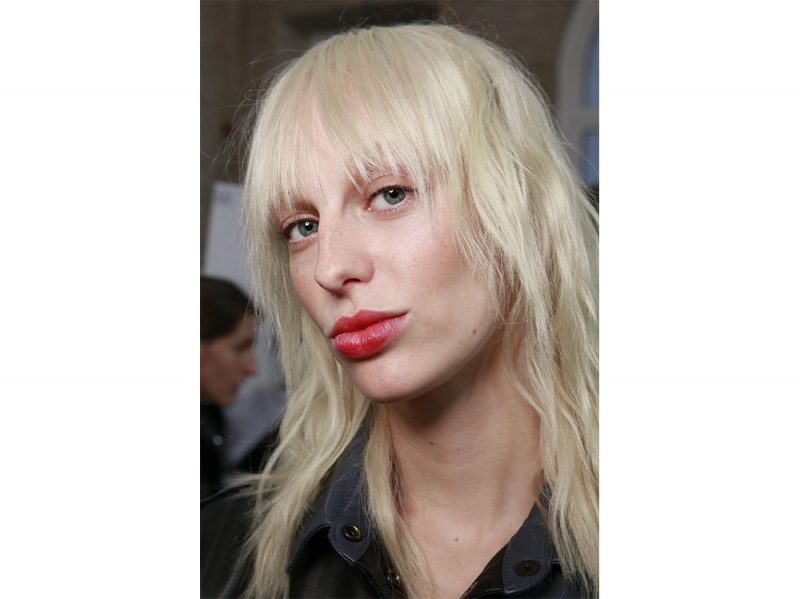 tendenze capelli con la frangia piena primavera estate 2018 (3)