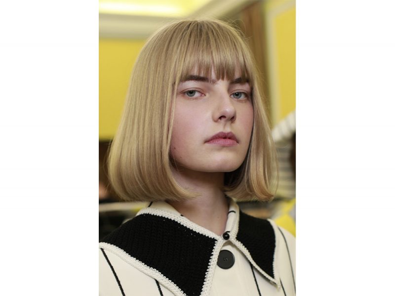 tendenze capelli con la frangia piena primavera estate 2018 (6)