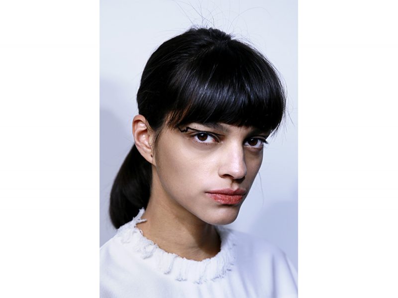 tendenze capelli con la frangia piena primavera estate 2018 (7)