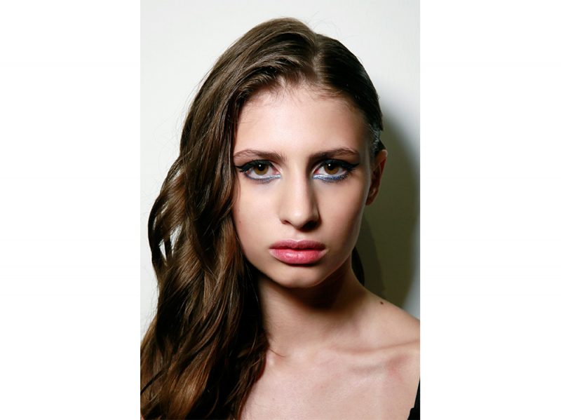 tendenze capelli mossi lunghi primavera estate 2018 (3)