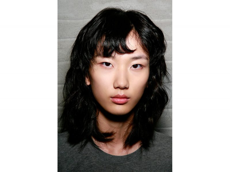 tendenze capelli mossi medi primavera estate 2018 (1)