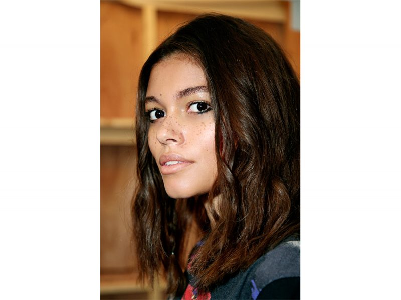 tendenze capelli mossi medi primavera estate 2018 (4)