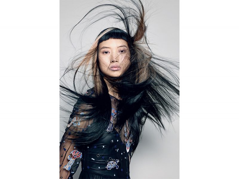 tendenze frangia corta capelli saloni primavera estate 2018