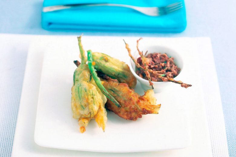 Fiori di zucca fritti