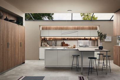 VenetaCucine_Lounge.GO Laccato Opaco Bianco Puro&Noce Nodoso_01