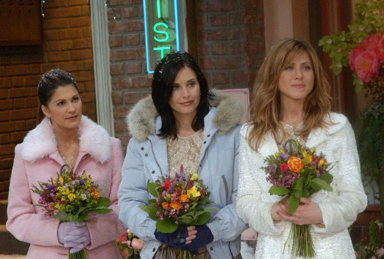 7 motivi per cui per una single la stagione dei matrimoni è una tortura