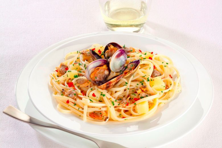 Linguine alle vongole con patate