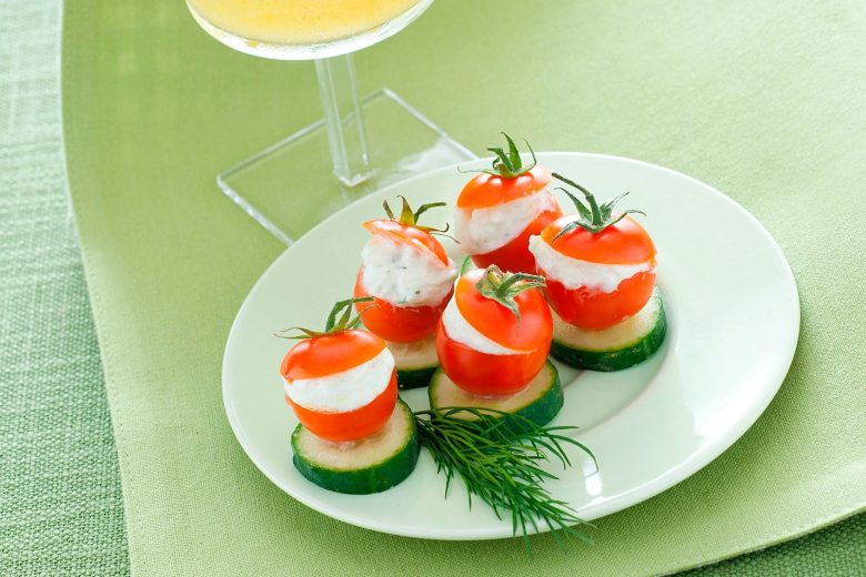 Salsa tzatziki nei pomodorini