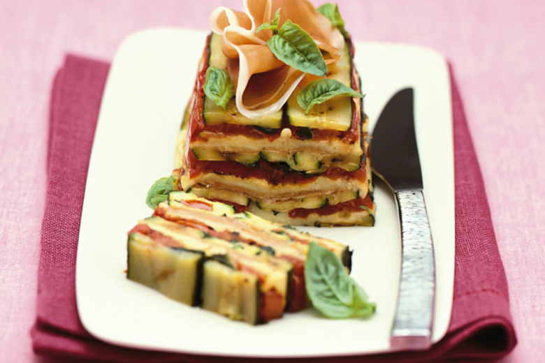 Sformato di zucchine e mozzarella con crudo