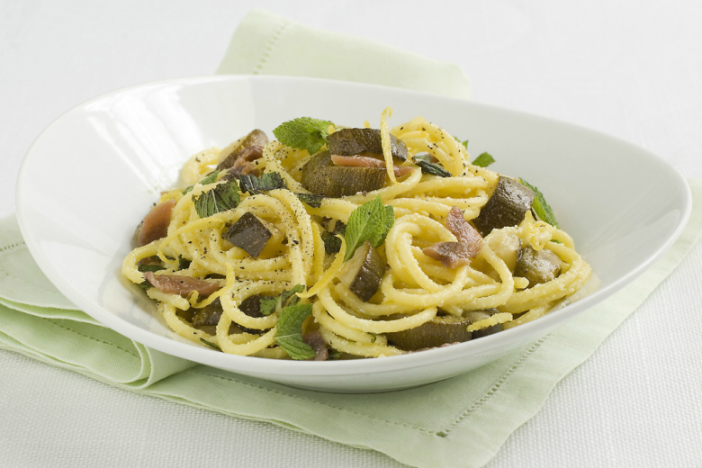 Spaghetti alle zucchine aromatiche