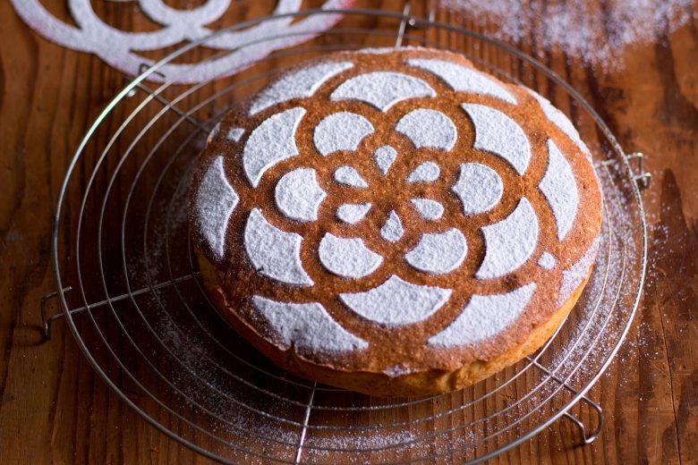 Torta greca mantovana